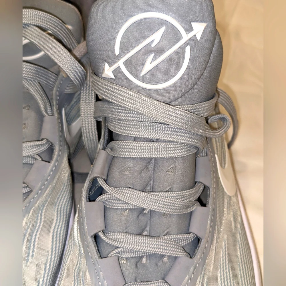 Nike Air Zoom GT Cut Version 2.0 Men's  Shoes - Picture 3 of 12